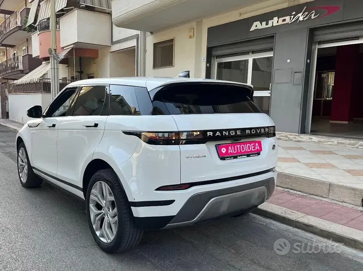 Land Rover Range Rover Evoque 2022 photo 4