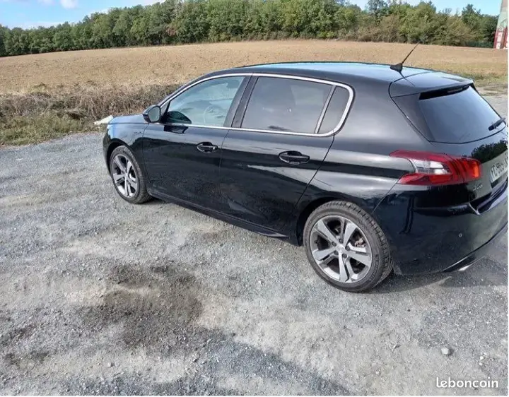 Peugeot 308 2018 photo 2