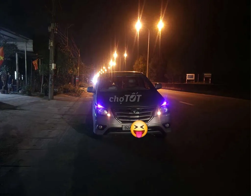 Toyota Innova 2013 photo 2