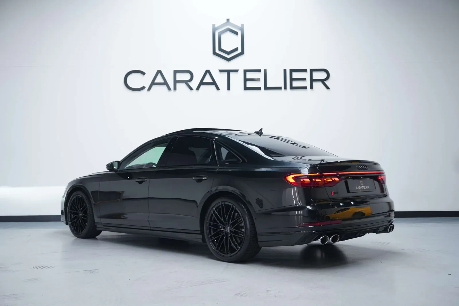 Audi A8 2024 photo 3