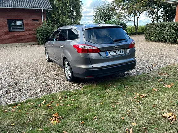 Ford Focus 2014 photo 4