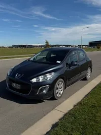 Peugeot 308 2012 photo 2