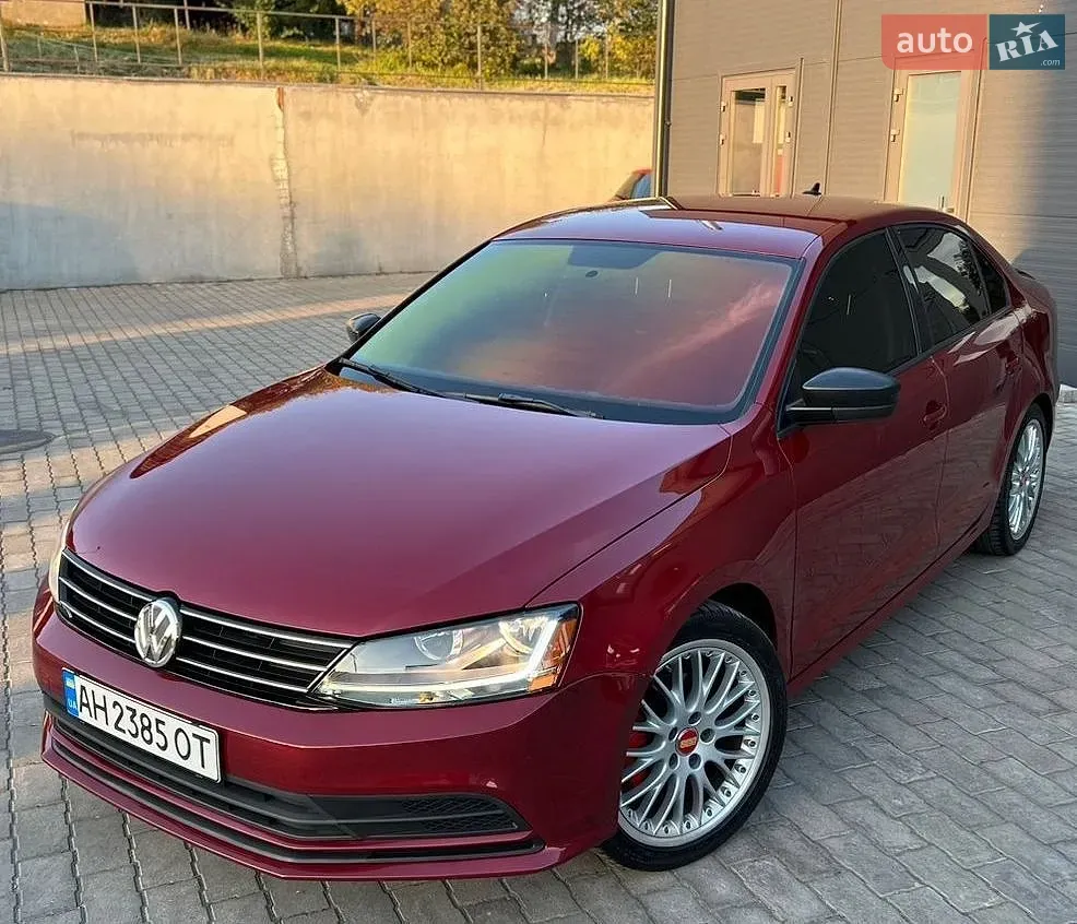 Volkswagen Jetta 2015 photo 2