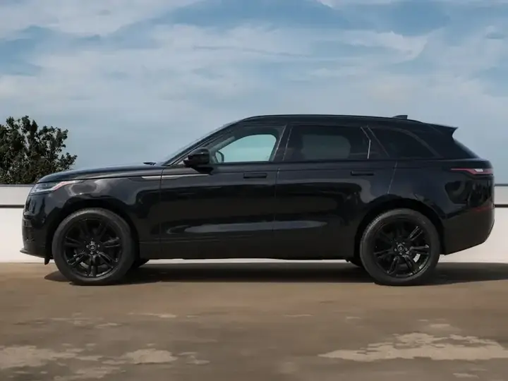 Land Rover Range Rover Velar 2023 photo 5