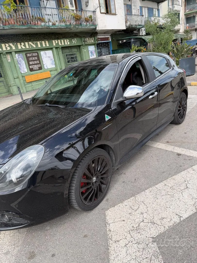 Alfa Romeo Giulietta 2010 photo 3