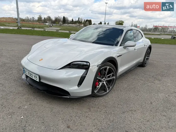 Porsche Taycan