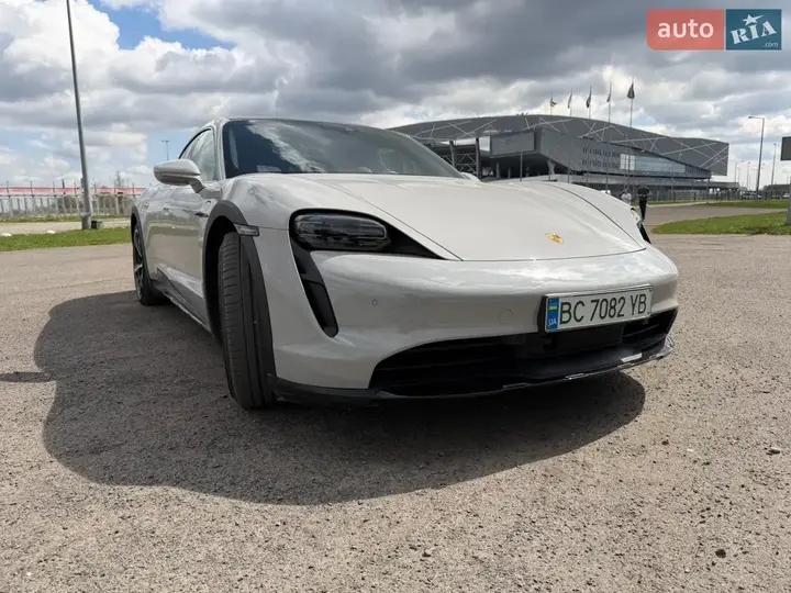 Porsche Taycan 2022 photo 2