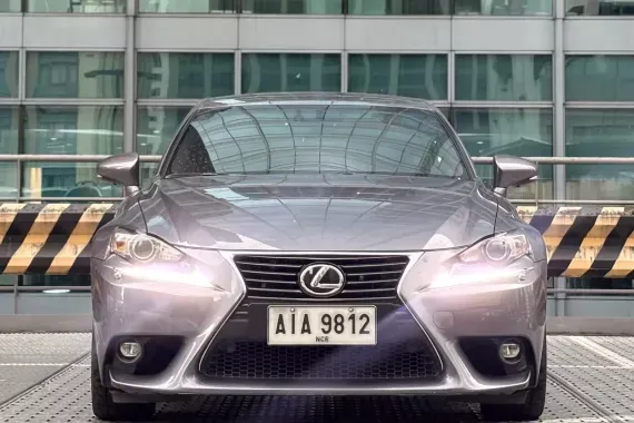 Lexus Is350