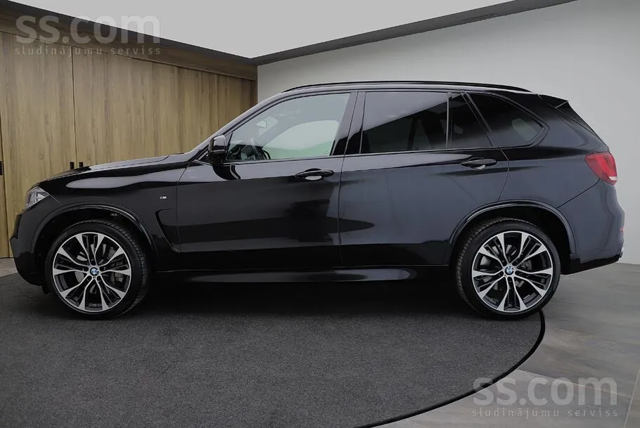 BMW X5 2018 photo 2
