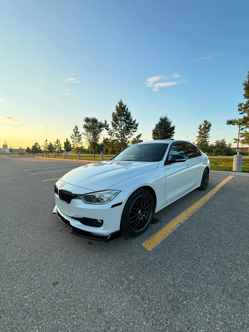 BMW 320I 2012 photo 2