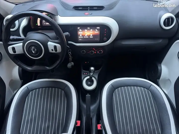 Renault Twingo 2020 photo 2