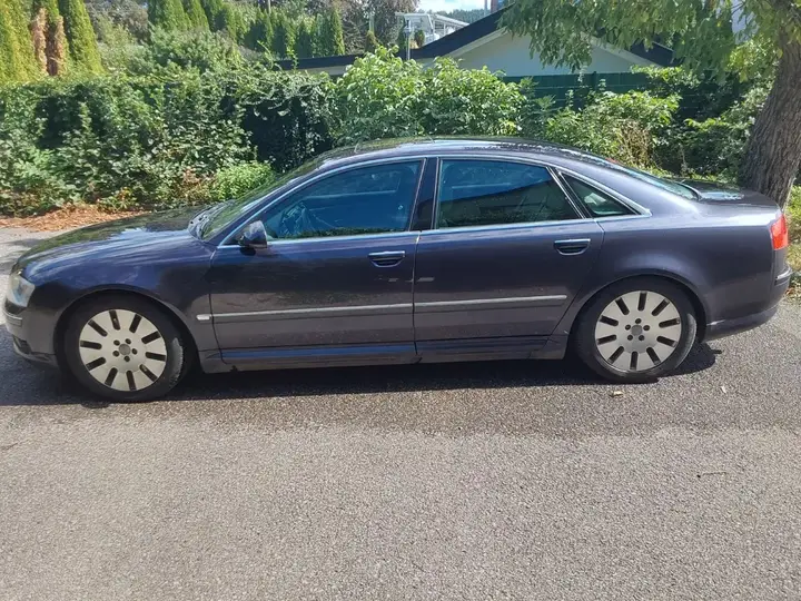 Audi A8 2002 photo 3