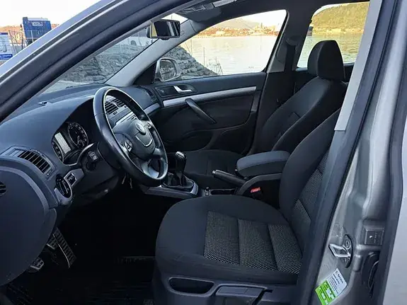 Skoda Octavia 2013 photo 5