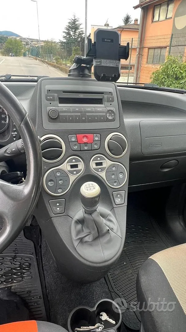 Fiat Panda Cross 2011 photo 4