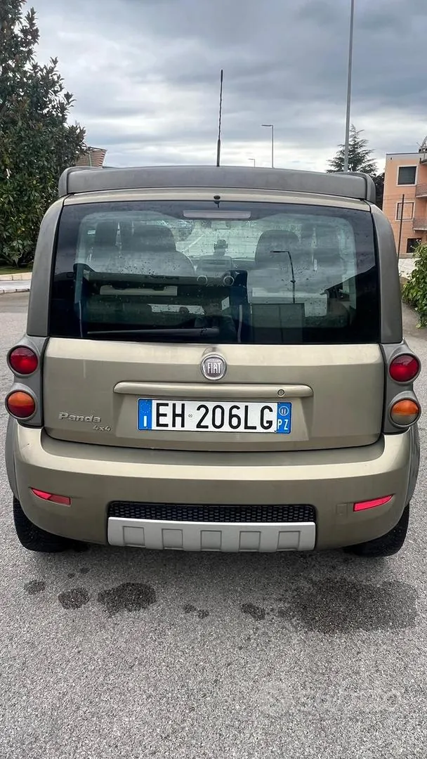 Fiat Panda Cross 2011 photo 2