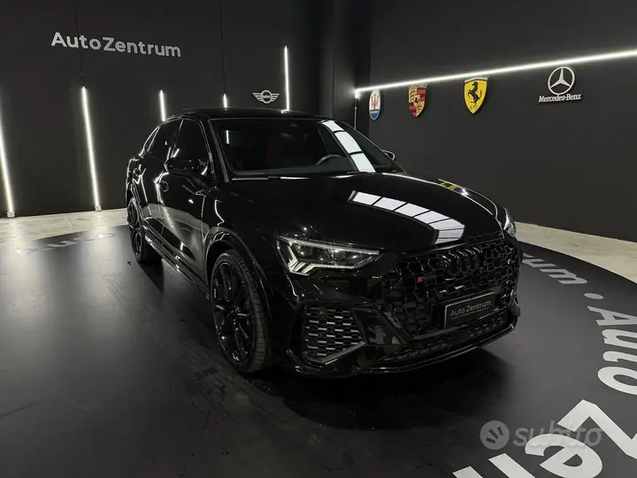 Audi Q3 2023 photo 2