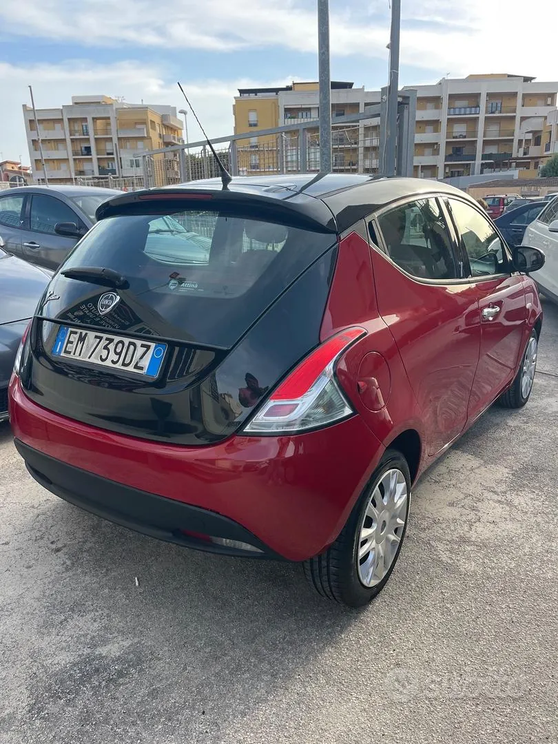 Lancia Ypsilon 2012 photo 3