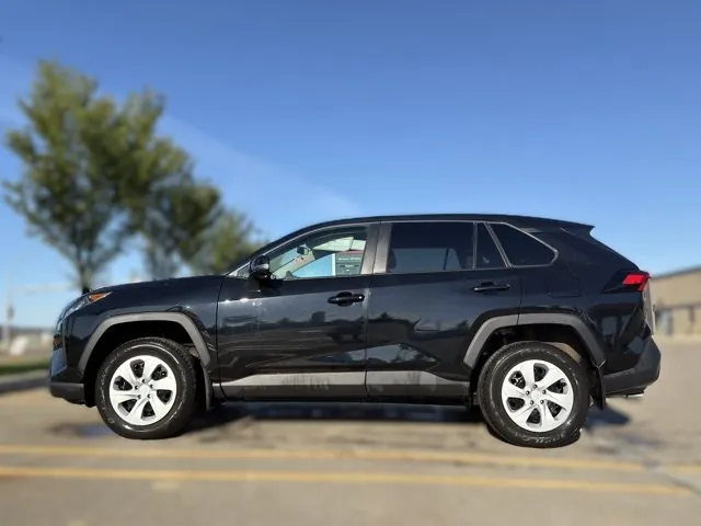 Toyota Rav4 2025 photo 2