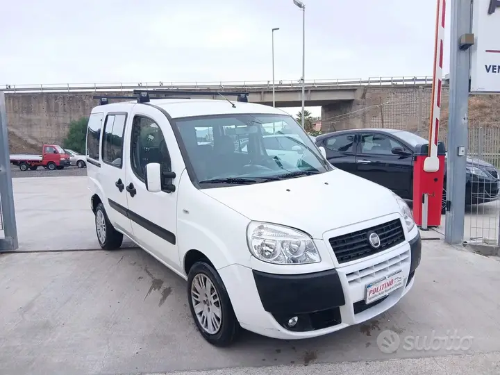 Fiat Doblo 2009 photo 3