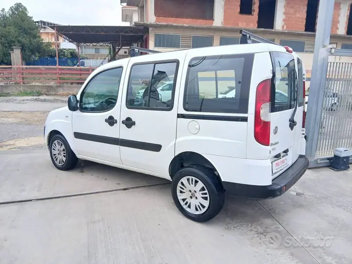 Fiat Doblo 2009 photo 4