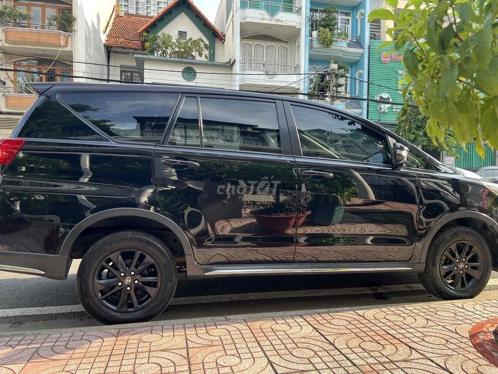 Toyota Innova 2017 photo 4