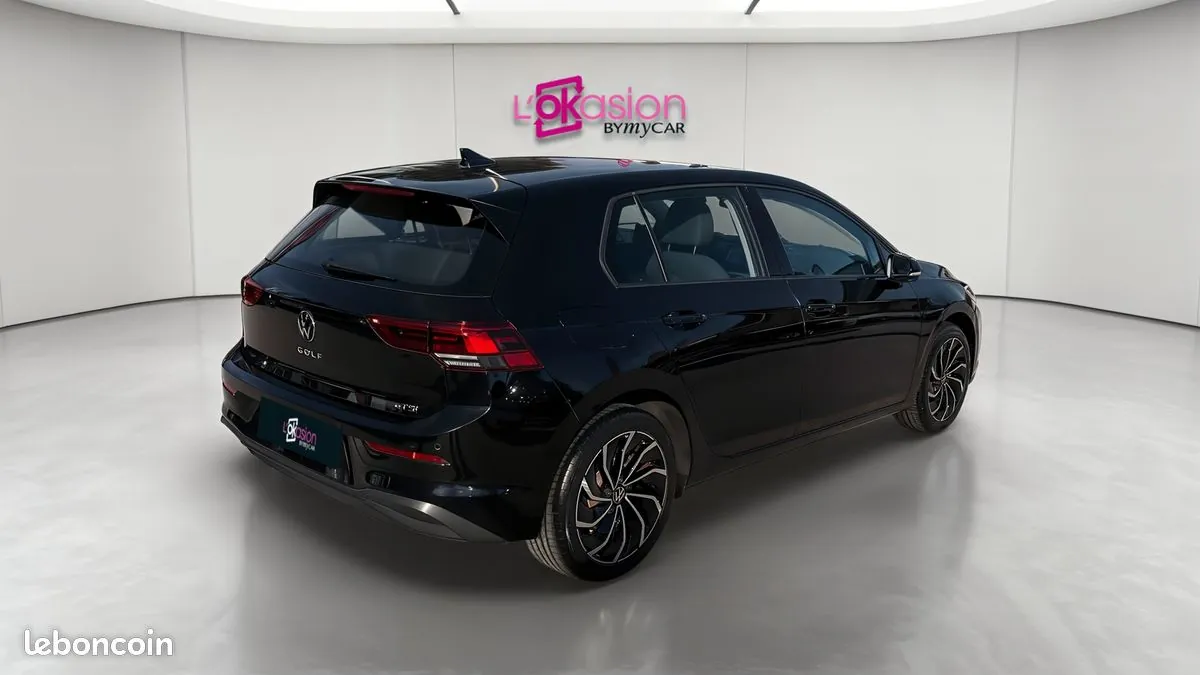 Volkswagen Golf 2024 photo 5