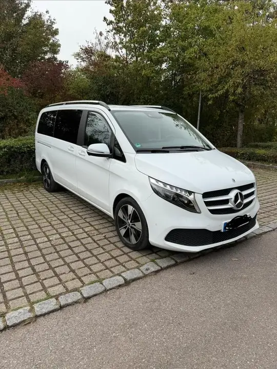 Mercedes-Benz V250