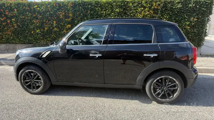 Mini Countryman 2016 photo 3