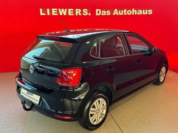 Volkswagen Polo 2017 photo 2