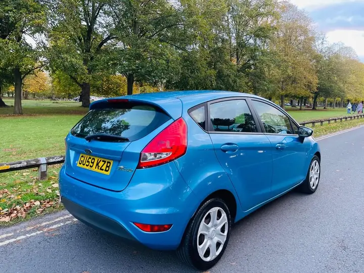 Ford Fiesta 2009 photo 4