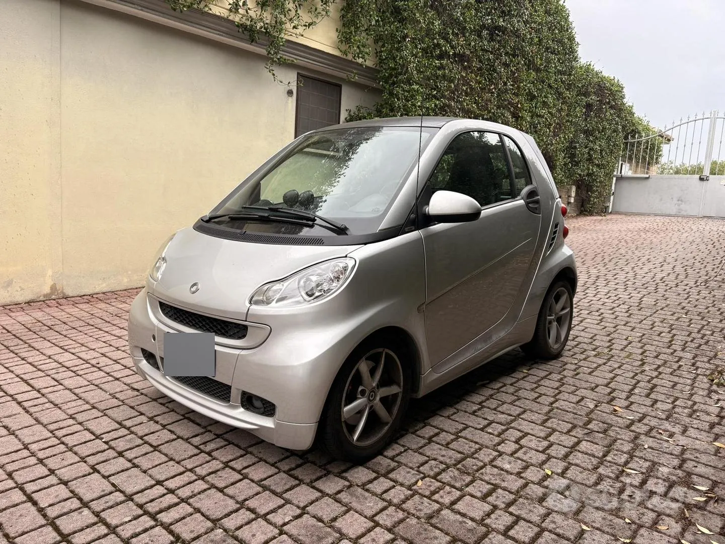 Smart Fortwo 2012 photo 2