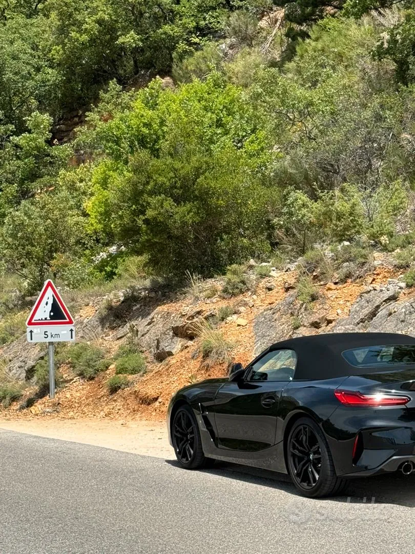 BMW Z4 2024 photo 2