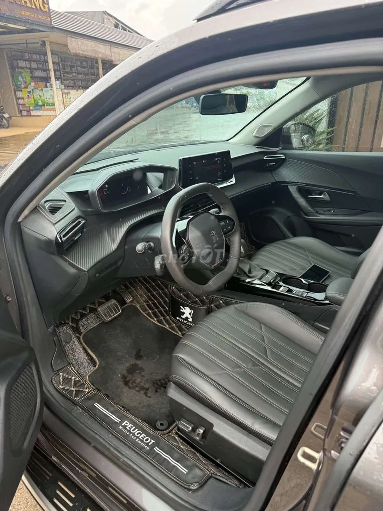Peugeot 2008 2022 photo 5