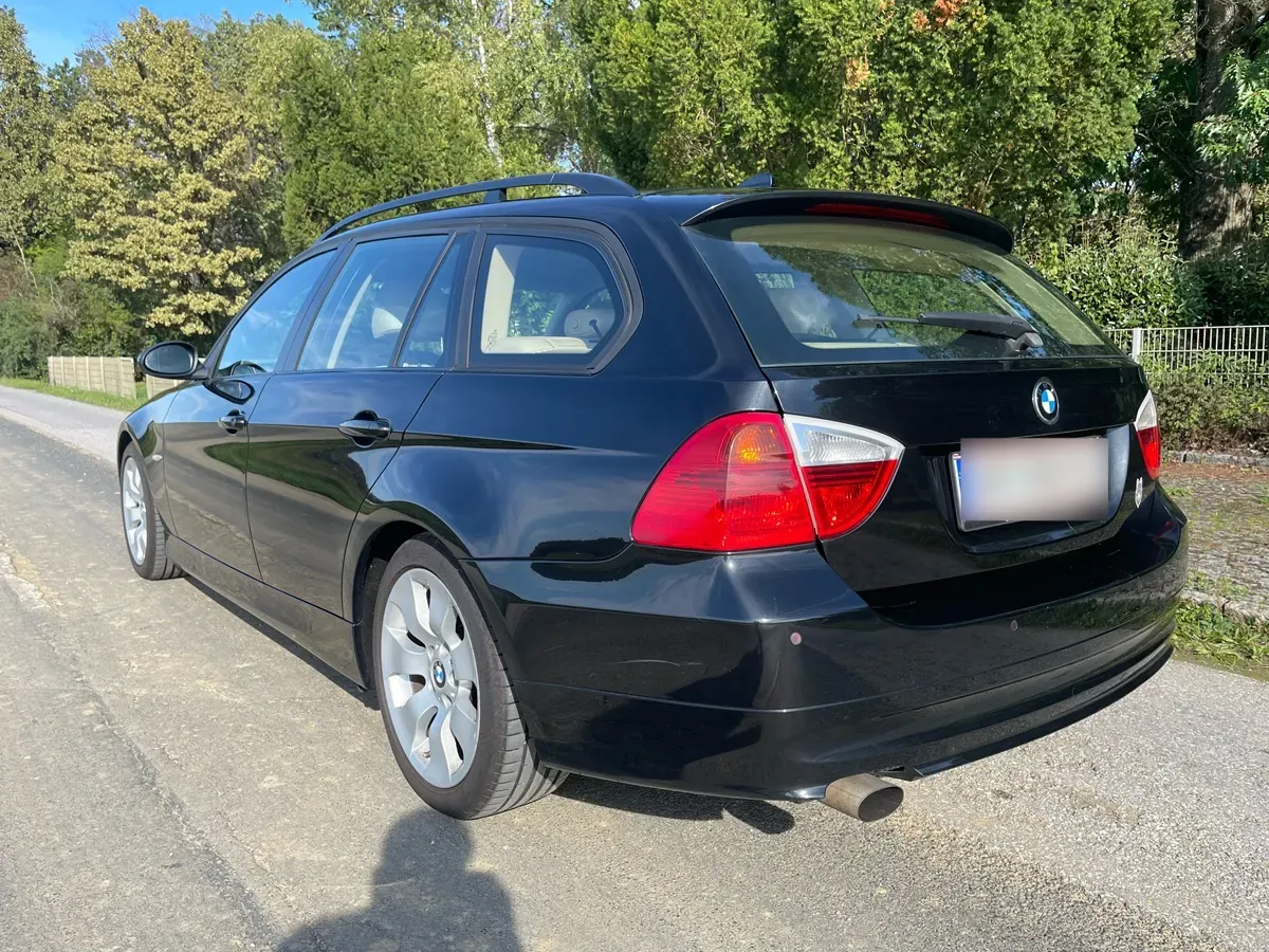 BMW 3 Series 2006 photo 2