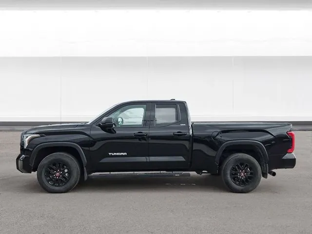 Toyota Tundra 2023 photo 3