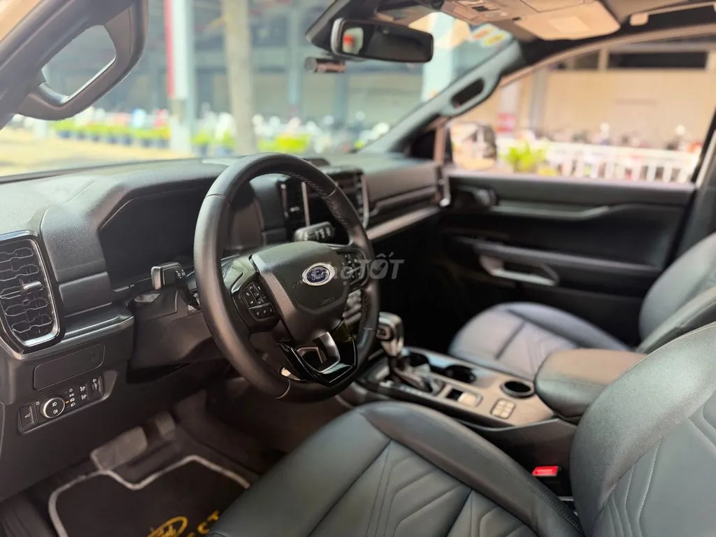 Ford Everest 2025 photo 3