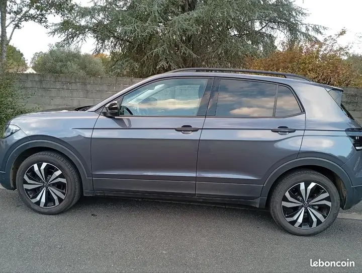 Volkswagen T-Cross 2022 photo 2