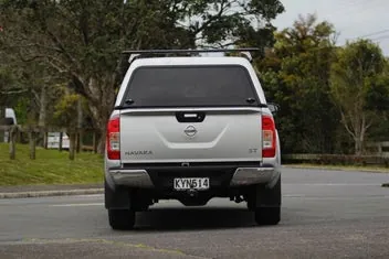 Nissan Navara 2017 photo 4