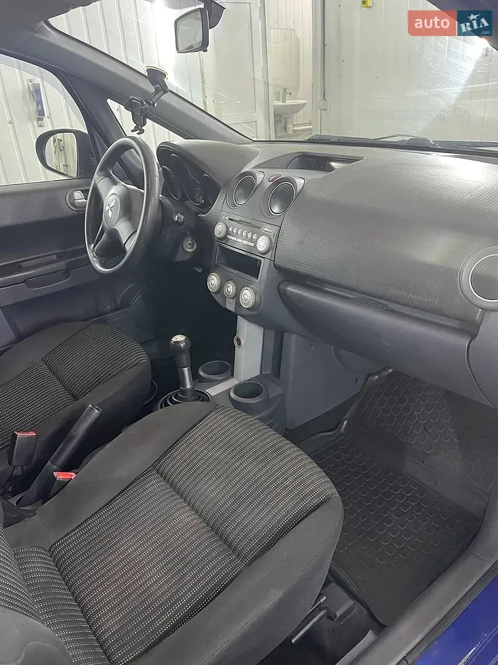 Mitsubishi Colt 2008 photo 4