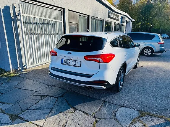 Ford Focus 2022 photo 3