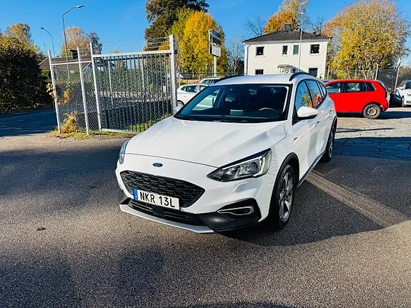 Ford Focus 2022 photo 2