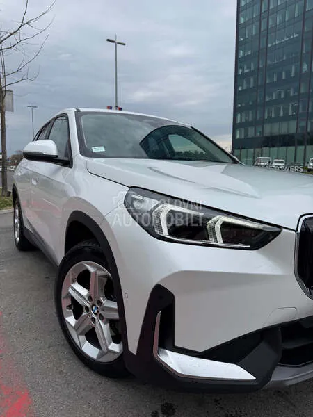 BMW X1 2023 photo 3