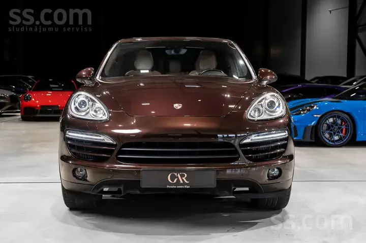 Porsche Cayenne 2014 photo 2