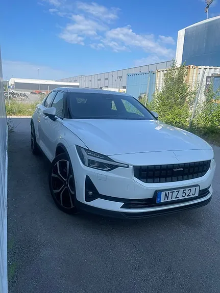 Polestar 2 2021 photo 2