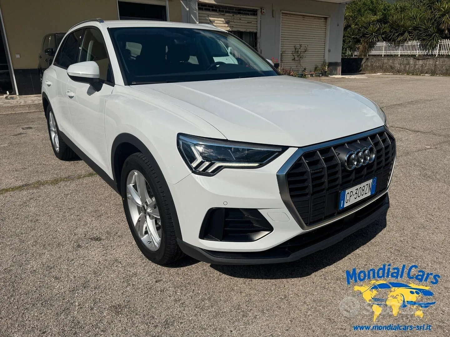 Audi Q3 2023 photo 3