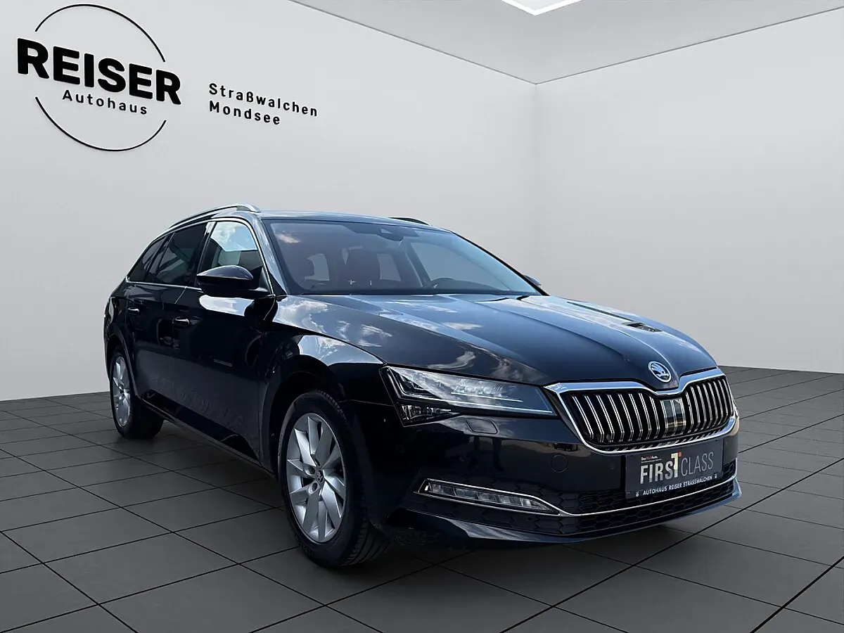 Skoda Superb 2022 photo 2