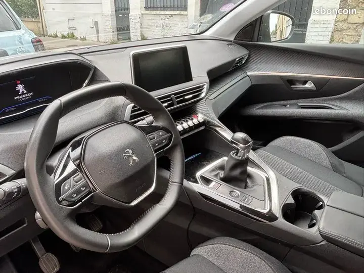 Peugeot 3008 2021 photo 3