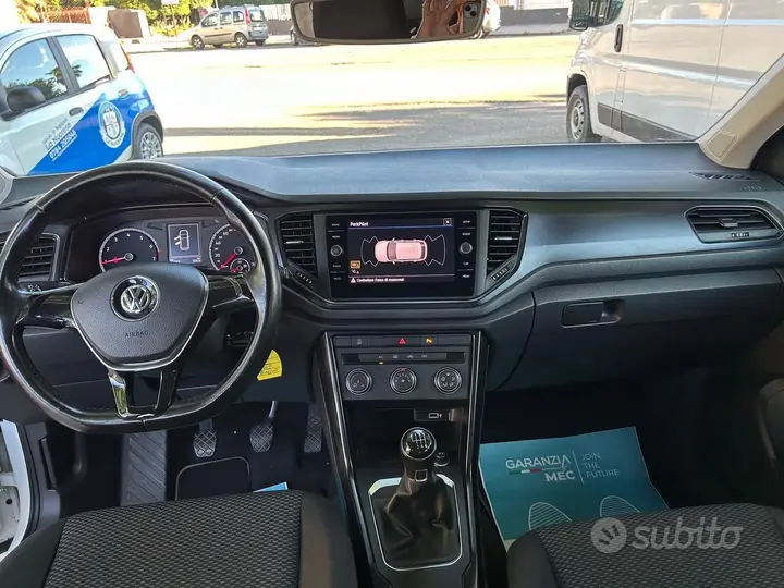 Volkswagen T-Roc 2022 photo 3