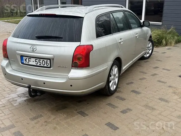 Toyota Avensis 2005 photo 3