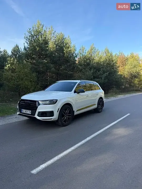 Audi Q7 2019 photo 2